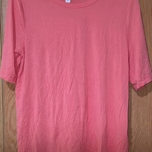 LuLaRoe Short Sleeve Crew Tee in Coral NWT